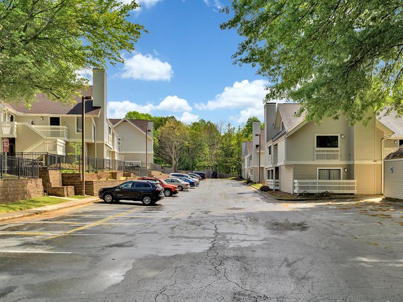 Parking Lot | Vivo Apartments in Winston Salem, NC