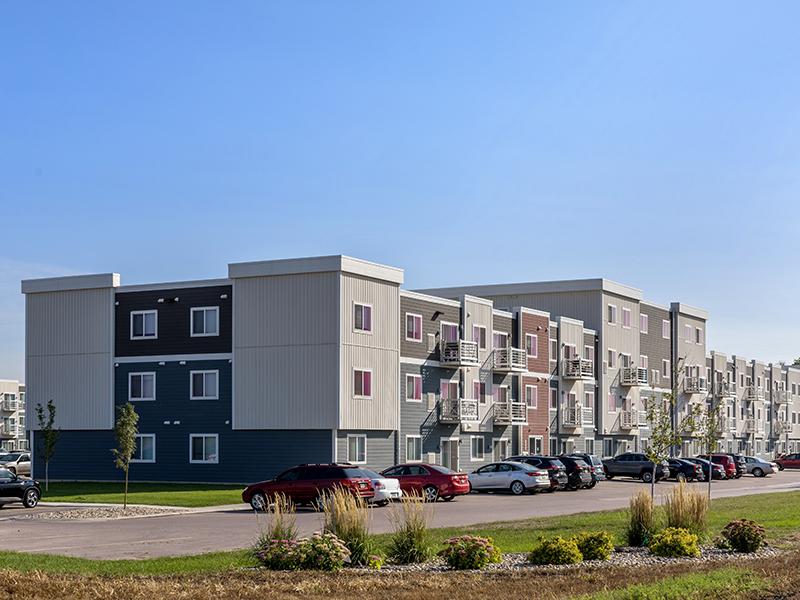 Exterior | Whisper Ridge Apartments in Sioux Falls, SD