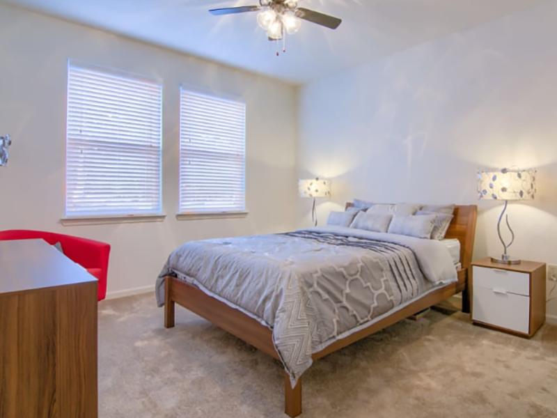 Bedroom | Woodside Apartments in Mobile, AL