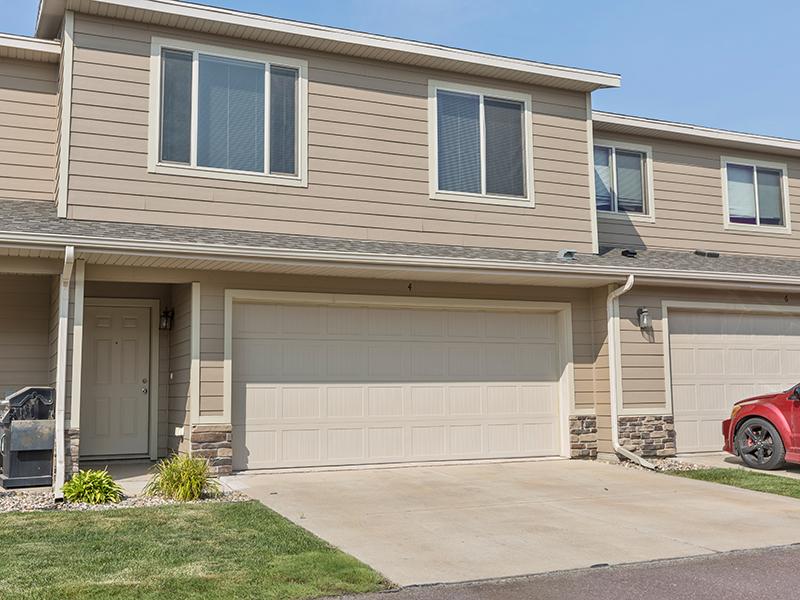 Driveway | West Pointe Commons Townhomes in Sioux Falls, SD