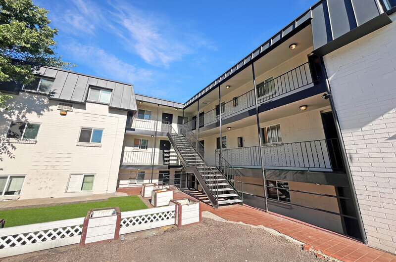 Magnolia Meadows II in Englewood, Colorado